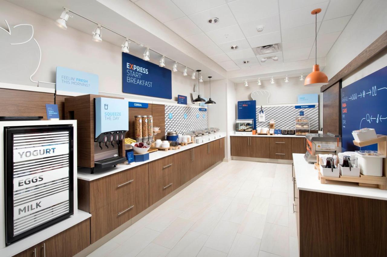 Holiday Inn Express - White Marsh By Ihg المظهر الخارجي الصورة